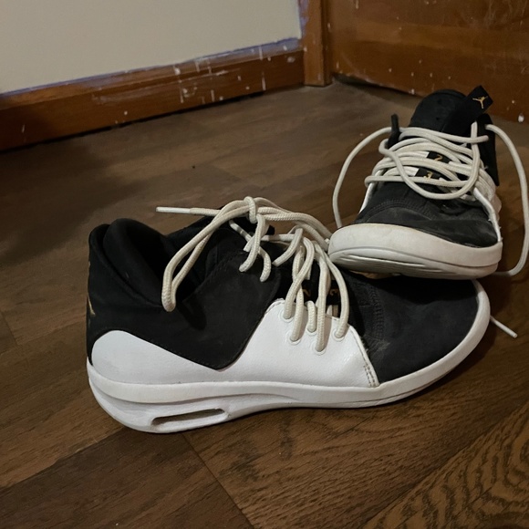 Jordan First Class - Picture 1 of 3